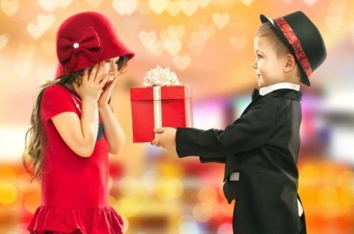 Что подарить девочке на День святого Валентина?