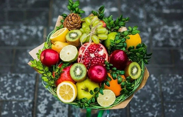 Букеты из фруктов, ягод и овощей и прочие фруктово-овощные
