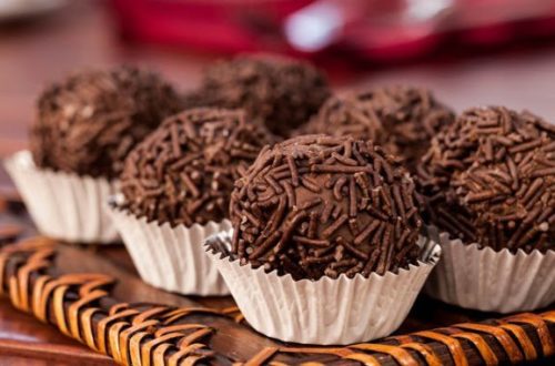 Готовим шоколадные конфеты с начинкой: коллекция рецептов и