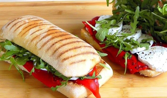 Сэндвичи с чиабаттой: коллекция рецептов